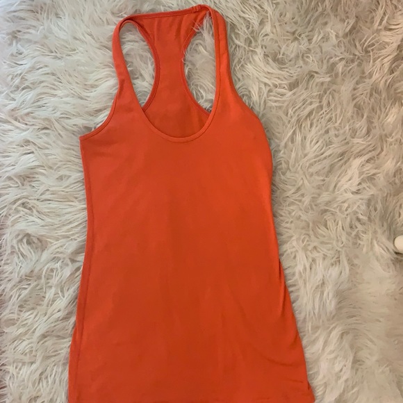 Lululemon Tank, size 4 - Picture 1 of 2